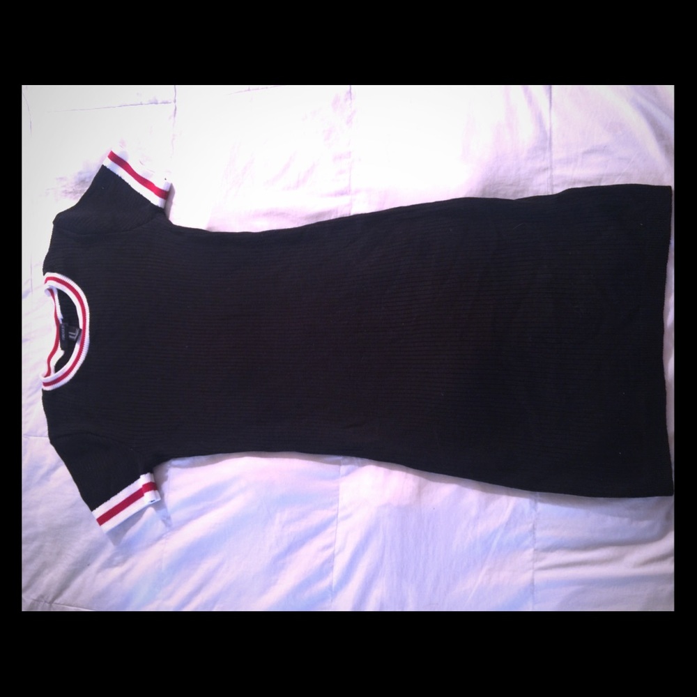 Mid thigh collar dress